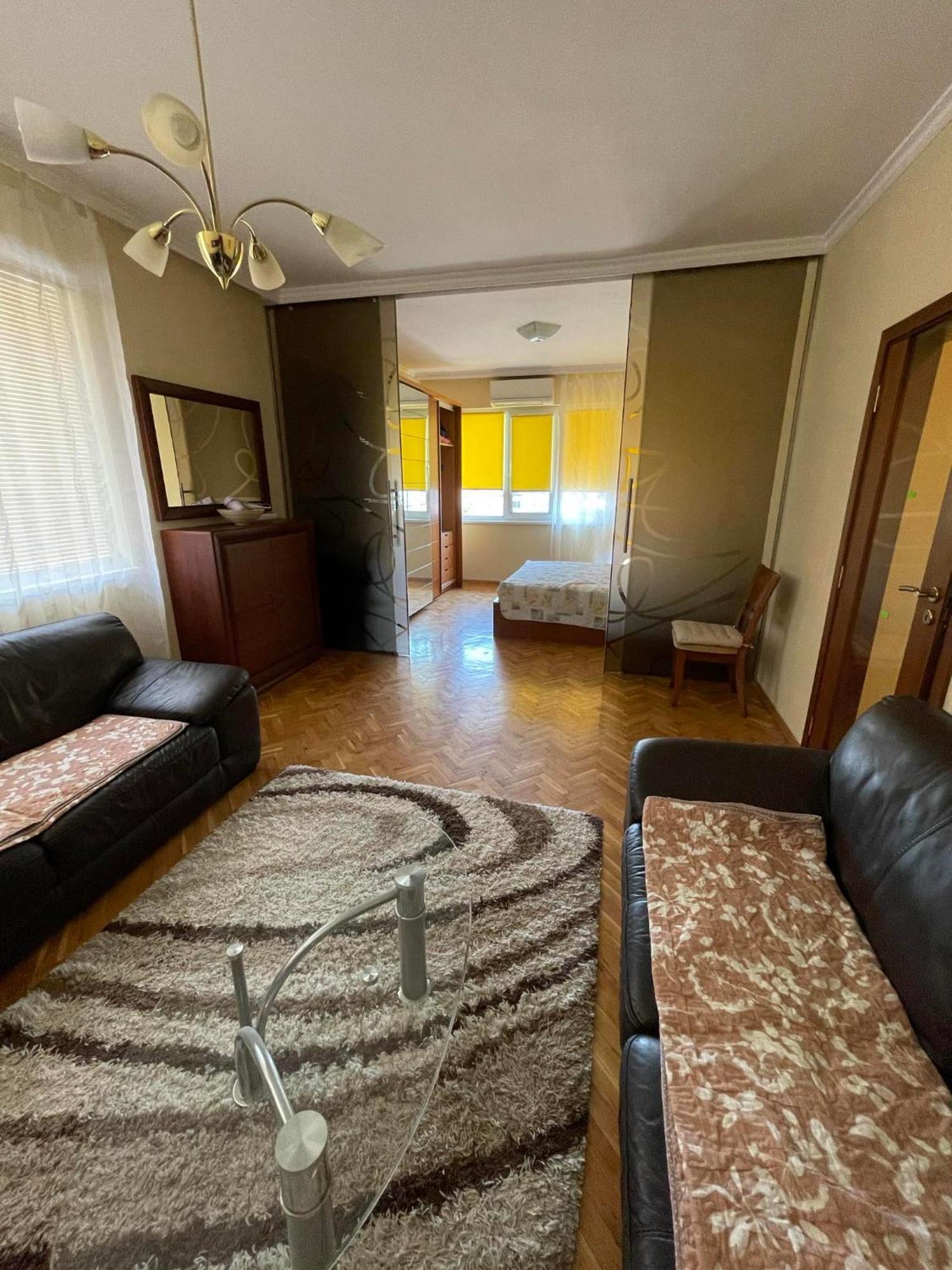 Sunny Cozy Flat In The Centre, Close To Beach, 4 Rooms, 105Sqm Varna Exterior photo